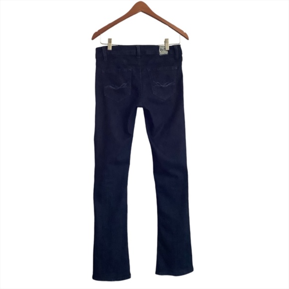 17/21 Stretchy Jeans - Picture 2 of 2